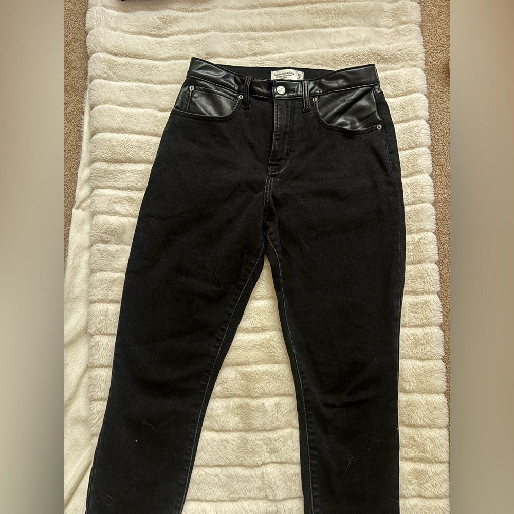Abercrombie & Fitch Black High-Rise Jeans with Faux Leather Trim